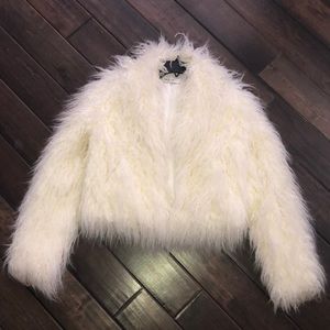 HOUSE OF CB FAUX FUR JACKET 😍